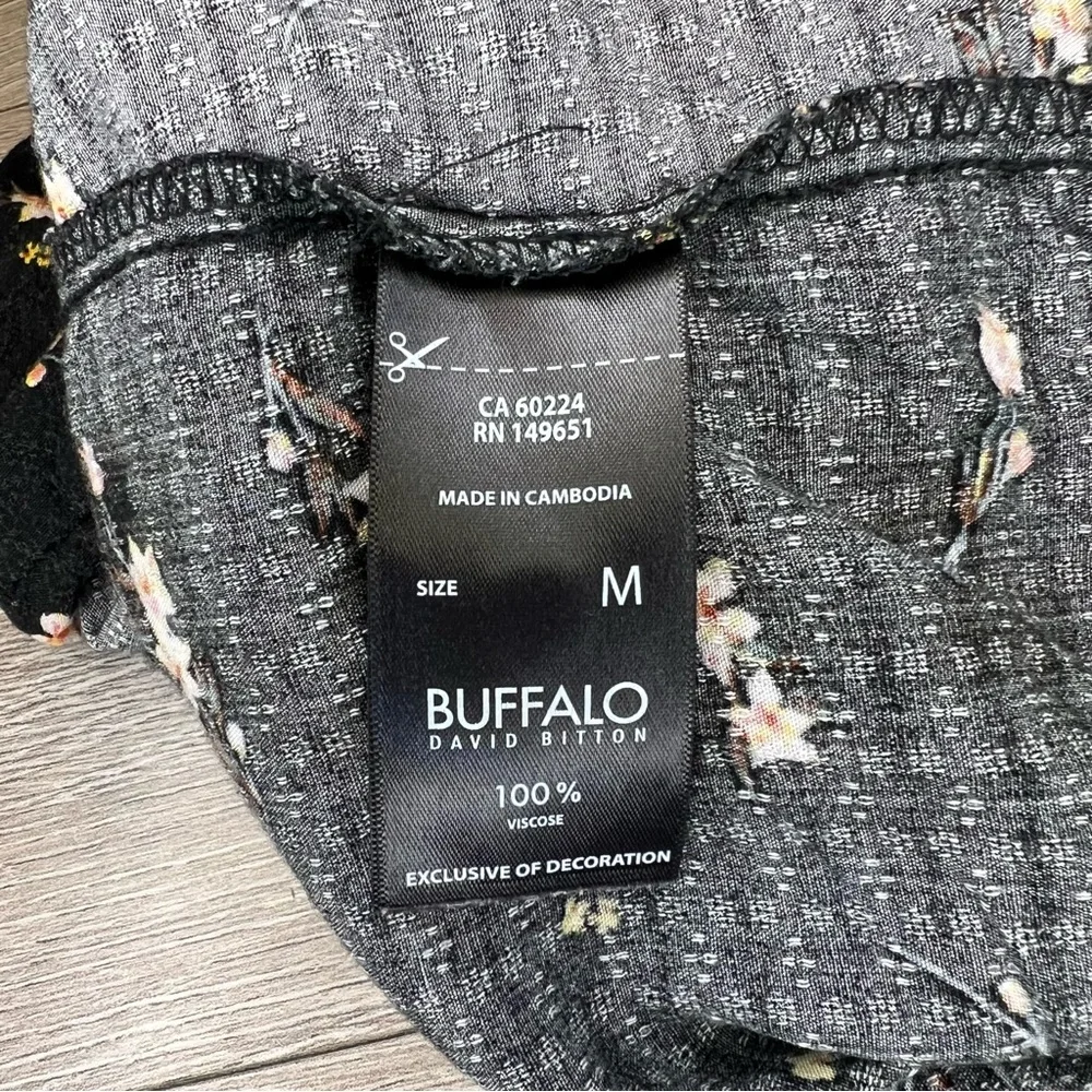 Buffalo David Bitton Black Floral Flowers Blouse T-Shirt Chest Tie Women's M - Picture 8 of 11